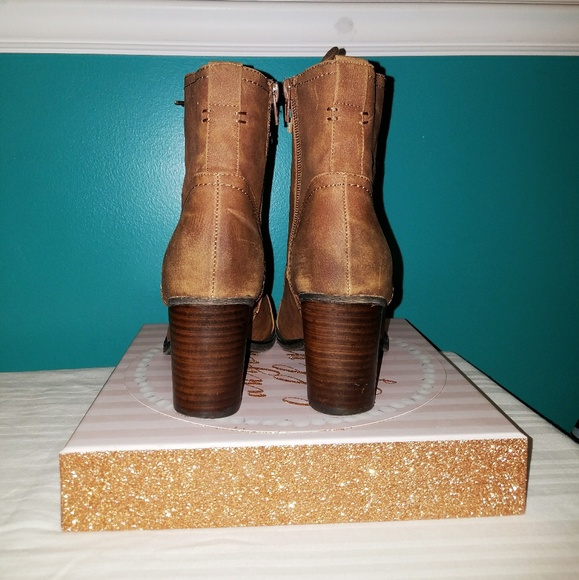 ❌SOLD❌🍁🍃Madden Girl Women's Westmont Combat Boot - Picture 5 of 7